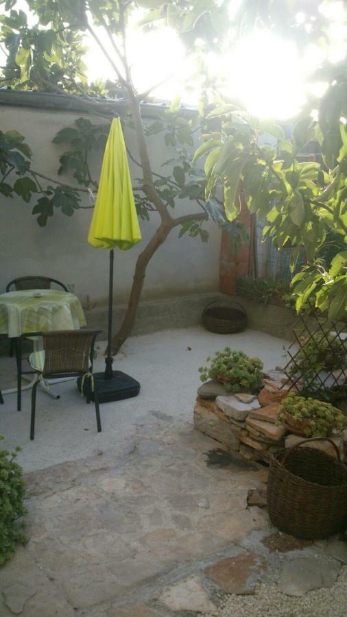Apartment Bozava - Nena Luaran gambar