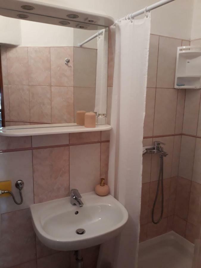 Apartment Bozava - Nena Luaran gambar